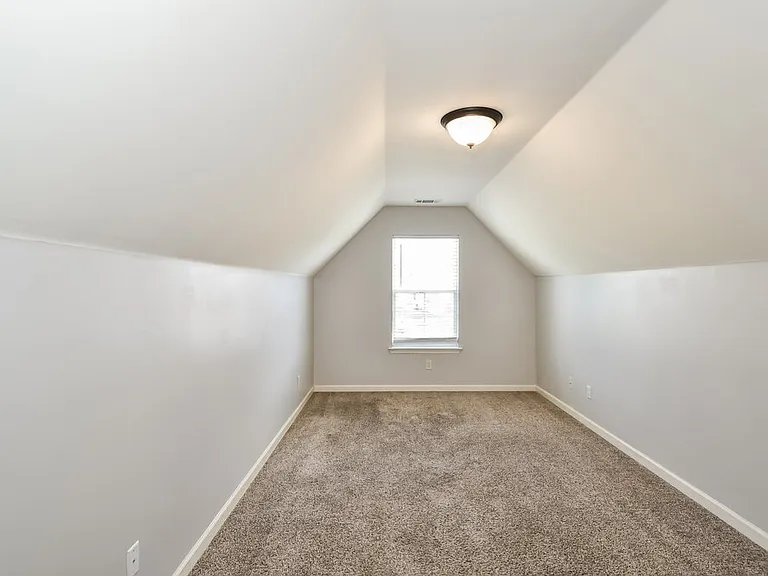 2639 Cherry Tree Dr — Photo 14