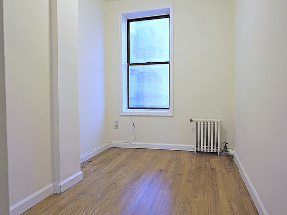 2nd image of 111 Saint Marks Pl APT 5