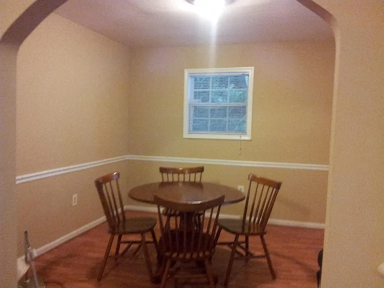 657 Home Ave SE — Photo 16