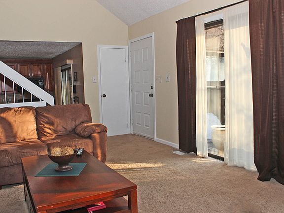 5th image of 216 Kingsberry Dr #216