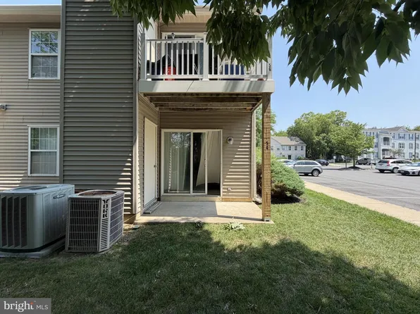 54 Foxglove Dr, Riverside, NJ 08075