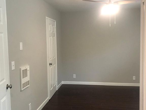 4th image of 2427 4th St #103