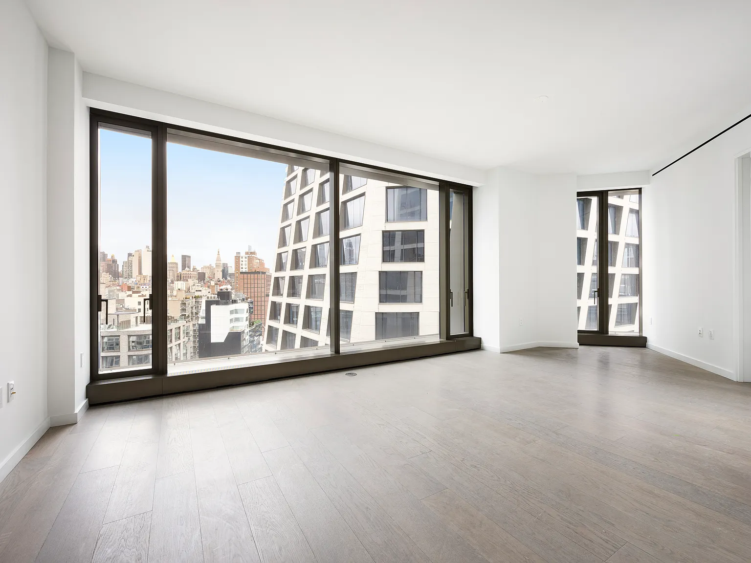 500 West 18th Street — Photo 2