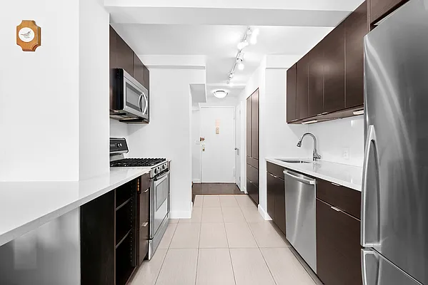 Sold by Compass | media 6