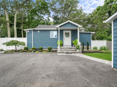 22 Lake Shore Drive, Ronkonkoma, NY, 11779