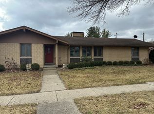605 Eliot Dr, Urbana, IL