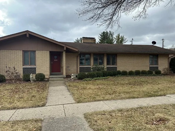 605 Eliot Dr, Urbana, IL 61801