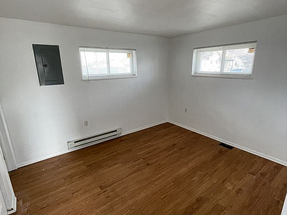 5th image of 110 N McGee St APT 3
