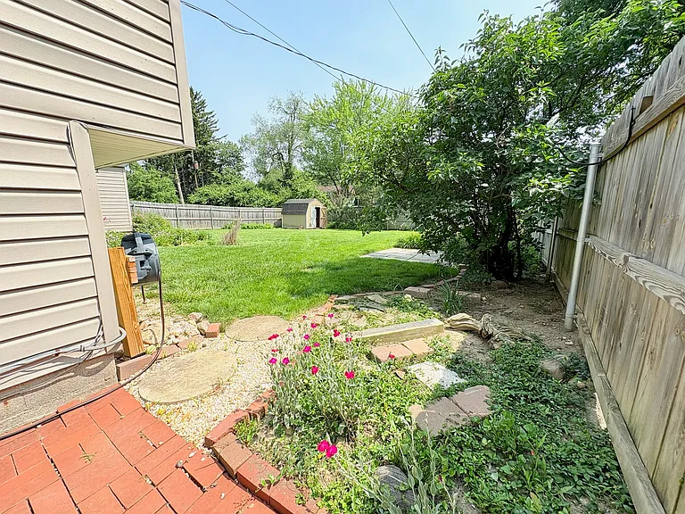 899 Bricker Blvd — Photo 43