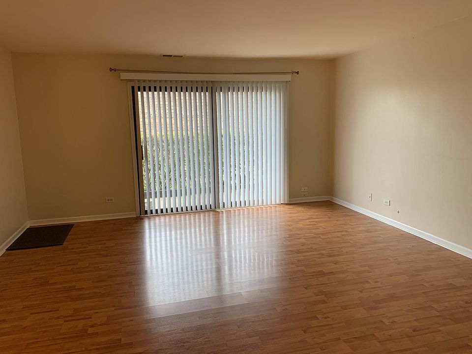 1st image of 711 Tipperary Ct APT 1C