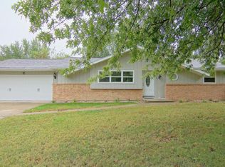 1584 S Teakwood Dr, Stevensville, MI 49127