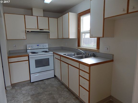 5th image of 2411 E 26th St