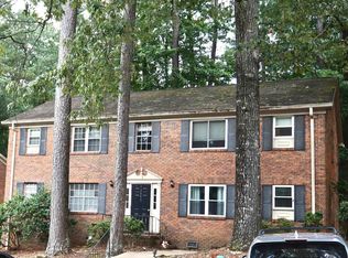 2045 Montreat Cir APT D, Vestavia Hills, AL 35216