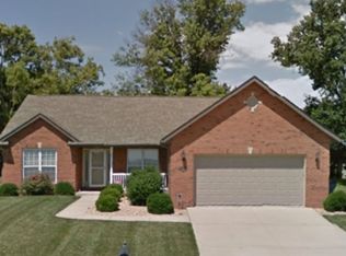 413 Bloomfield Ct, Lebanon, IL 62254