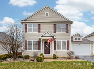 257 Bluegrass Pkwy, Oswego, IL 60543