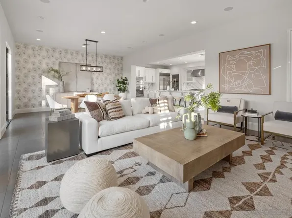 16946 Blue Shadows Ln, San Diego, CA 92127