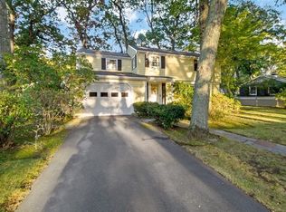 20 Winterberry Ln, Seekonk, MA 02771