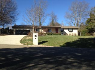 5400 NE Gaineswood Rd, Knoxville, TN 37918