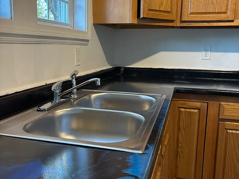 1252 Corby Blvd — Photo 5