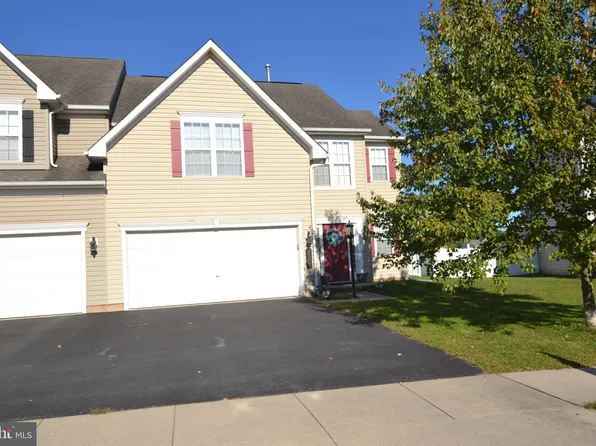 2507 Village Rd, Dover, PA 17315