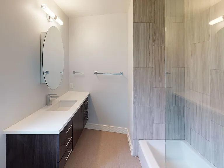 BWD - Bronwood Apartments — Photo 16