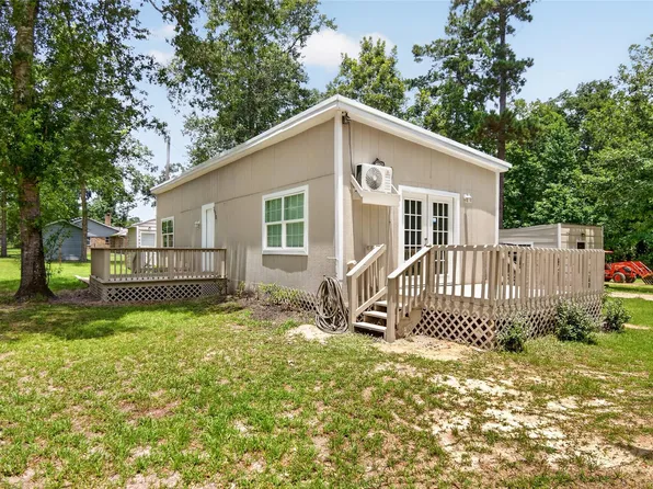 290 Magnolia Rd, Cleveland, TX 77328