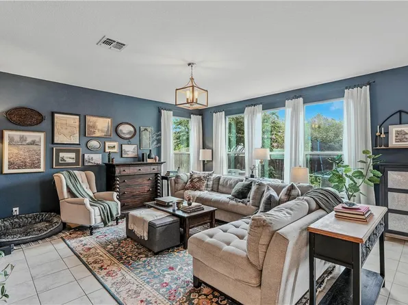 2054 Shire Mdws, New Braunfels, TX 78130