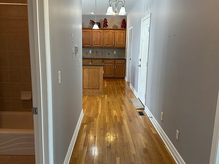 600 SW 34th Ter — Photo 24