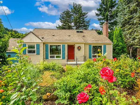 8906 NE Beech St, Portland, OR 97220