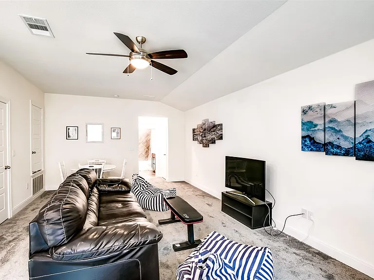 7616 Groundhog Way — Photo 27
