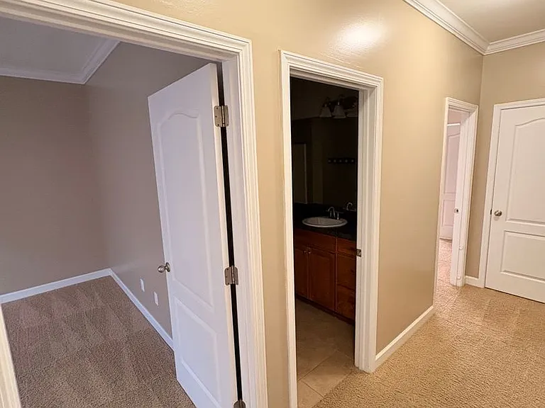 102 Timber Hill Ct — Photo 8