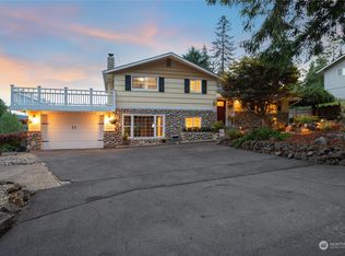 2408 N Greeley Dr, Kelso, WA