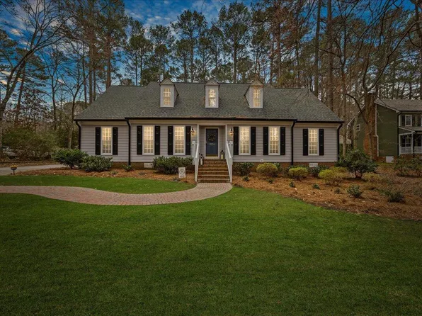 2104 Millpine Dr, Raleigh, NC 27614