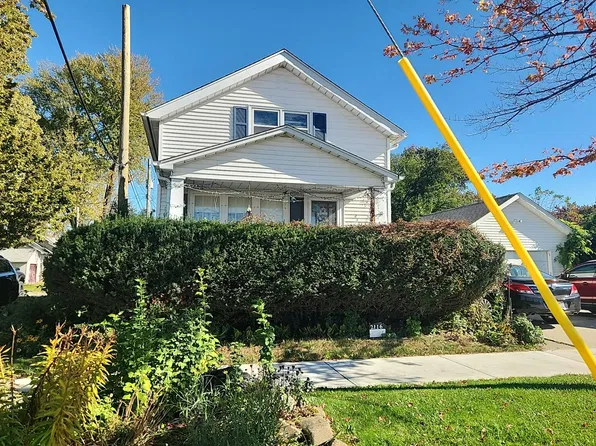2116 10th Ave, Port Huron, MI 48060