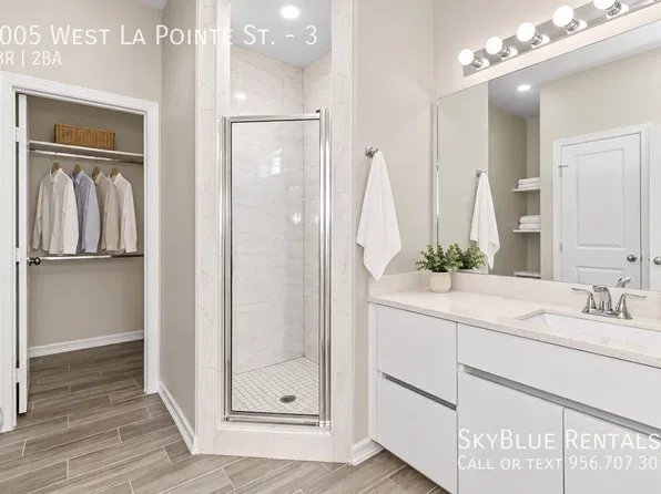 1005 La Pointe Ave APT 3, Mission, TX 78573