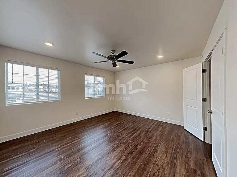 4252 177th St E — Photo 9