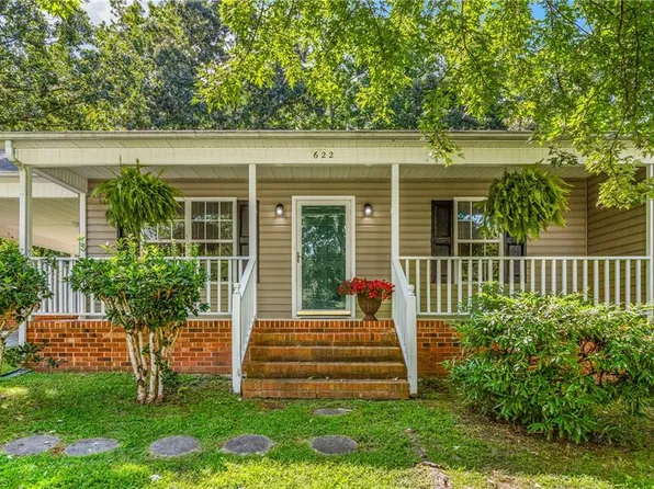 622 Cable St, Thomasville, NC 27360
