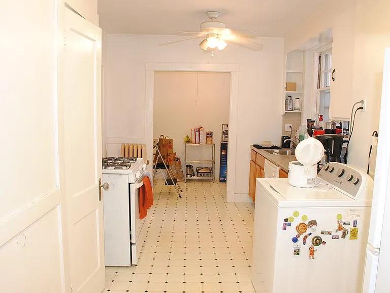 118 University Rd #3 — Photo 5