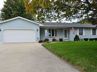 3679 Desert Dr, Saginaw, MI