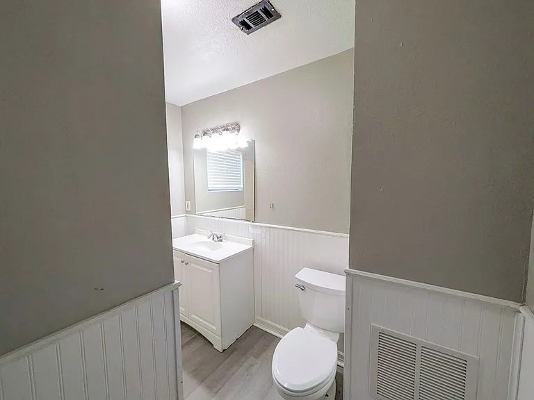 290 Hebert St — Photo 7