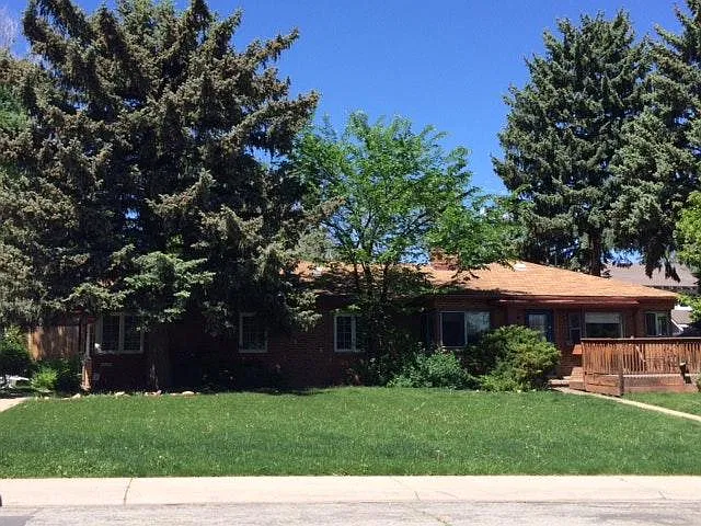 4 bed, 1682 sqft, $7,400 — Photo 1