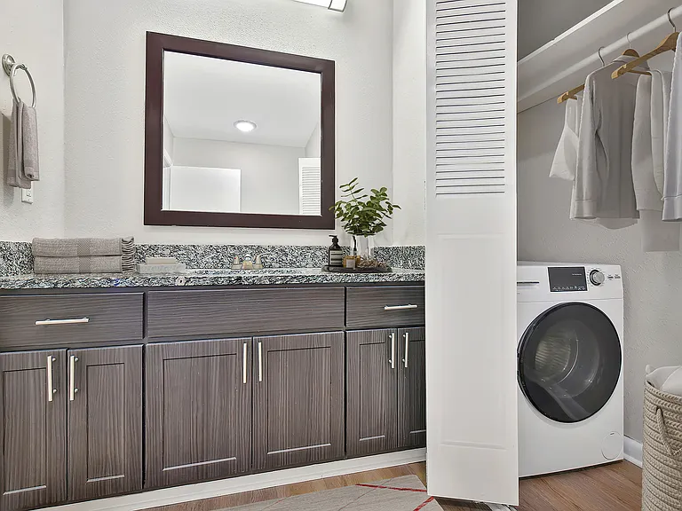 Brunswick Townhome Bathroom and Laundry Brunswick Townhome Bathroom and Laundry