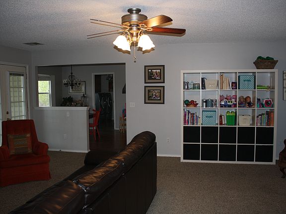 3rd image of 644 Rockwood Dr