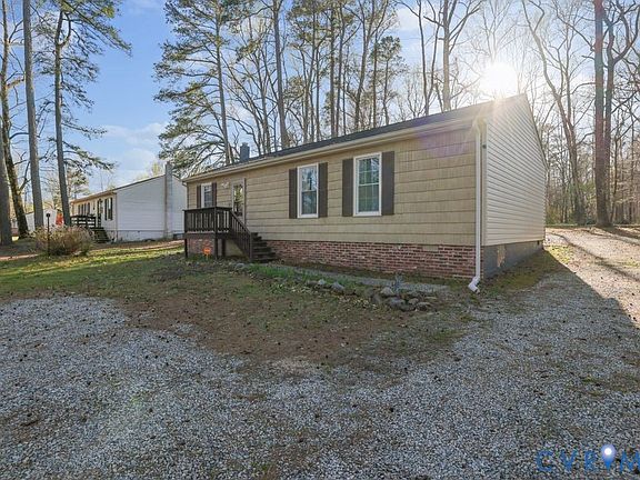 3rd image of 21104 Matoaca Rd