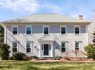 27 Stacey Ln, Madison, CT 06443