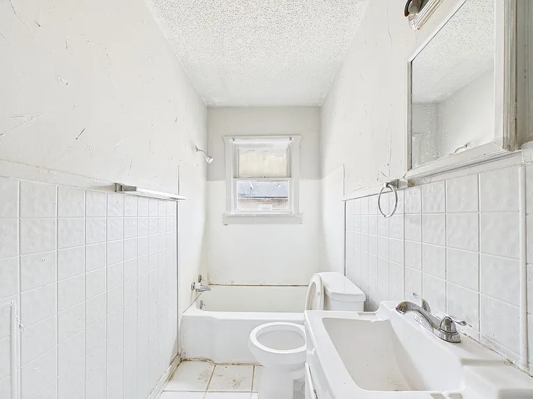 2216 S Polk St #D — Photo 9