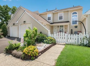 1712 Fredendall Cir, Southampton, PA