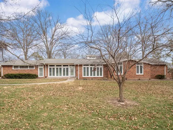38 Ladue Estates Dr, Saint Louis, MO 63141
