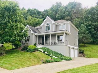 909 Wedgewood Dr, Seven Fields, PA 16046