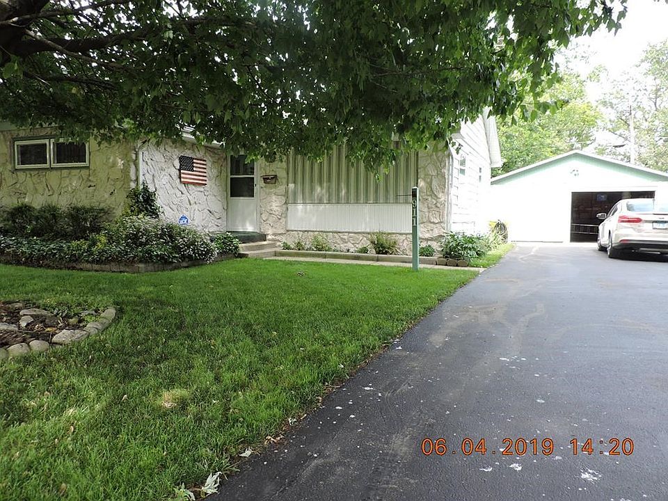 1st image of 911 Lorraine St